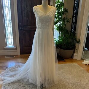 Elegant Light Ivory Lace and Dotted Tulle Wedding Dress